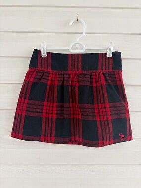 Abercrombie & Fitch Plaid Mini Skirt Red Black Preppy Schoolgirl Fall Outfit
